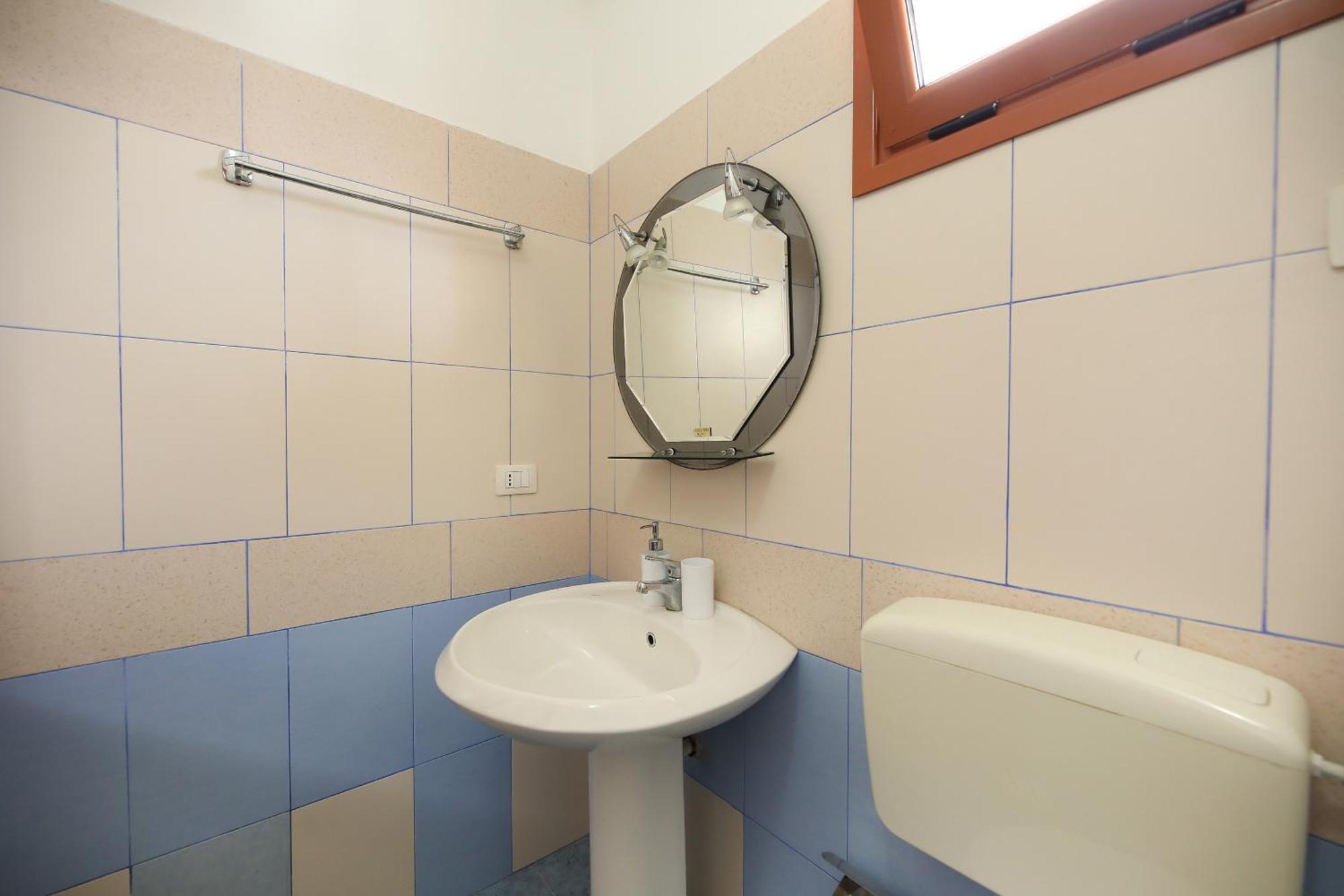 Vila Feliz - Premium Rooms With Free Private Parking Vlore Exterior photo
